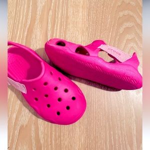 Hot pink crocs • Sandals with Velcro. Toddler sz 9 • EUC